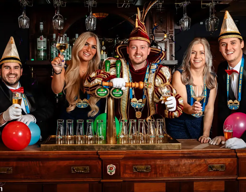 Pronkzitting c.v. ’t Durstige Bluumke